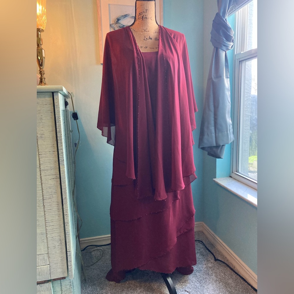 Mother of the bride/groom dress